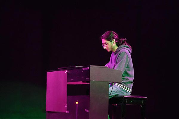 Performances - BNU Entertainment & Dramatics Society (BEADS) '7 Marhalay: Inspired by the Poetry of Bulleh Shah', Forman Dramatics Society (FCCU)